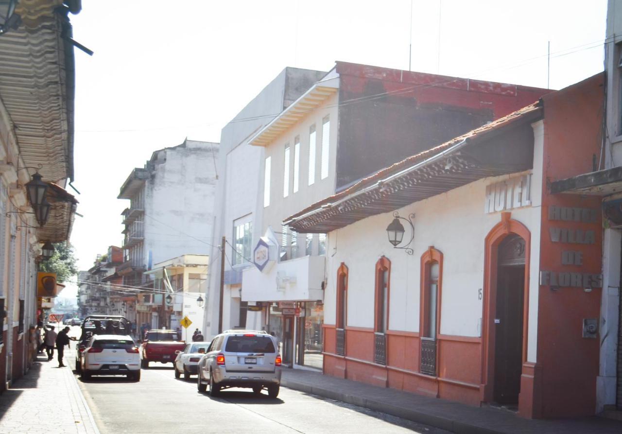 Hotel Villa De Flores Uruapan  Zewnętrze zdjęcie