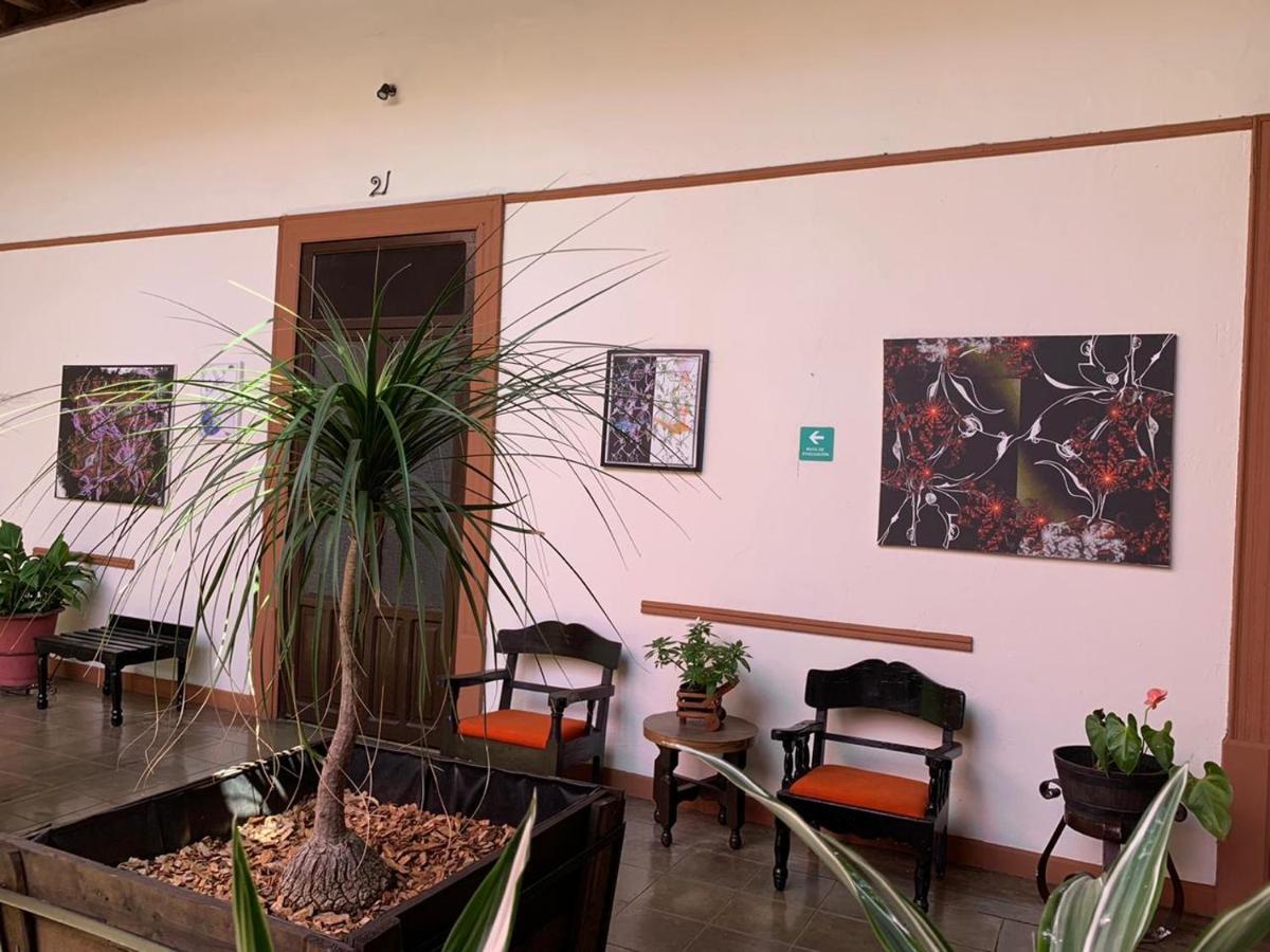 Hotel Villa De Flores Uruapan  Zewnętrze zdjęcie
